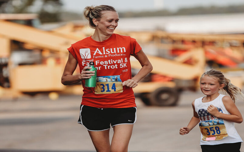 Wendy and Riley Running Alsum 5k